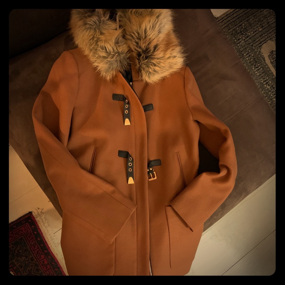Warm coat from Zara - fashionable color